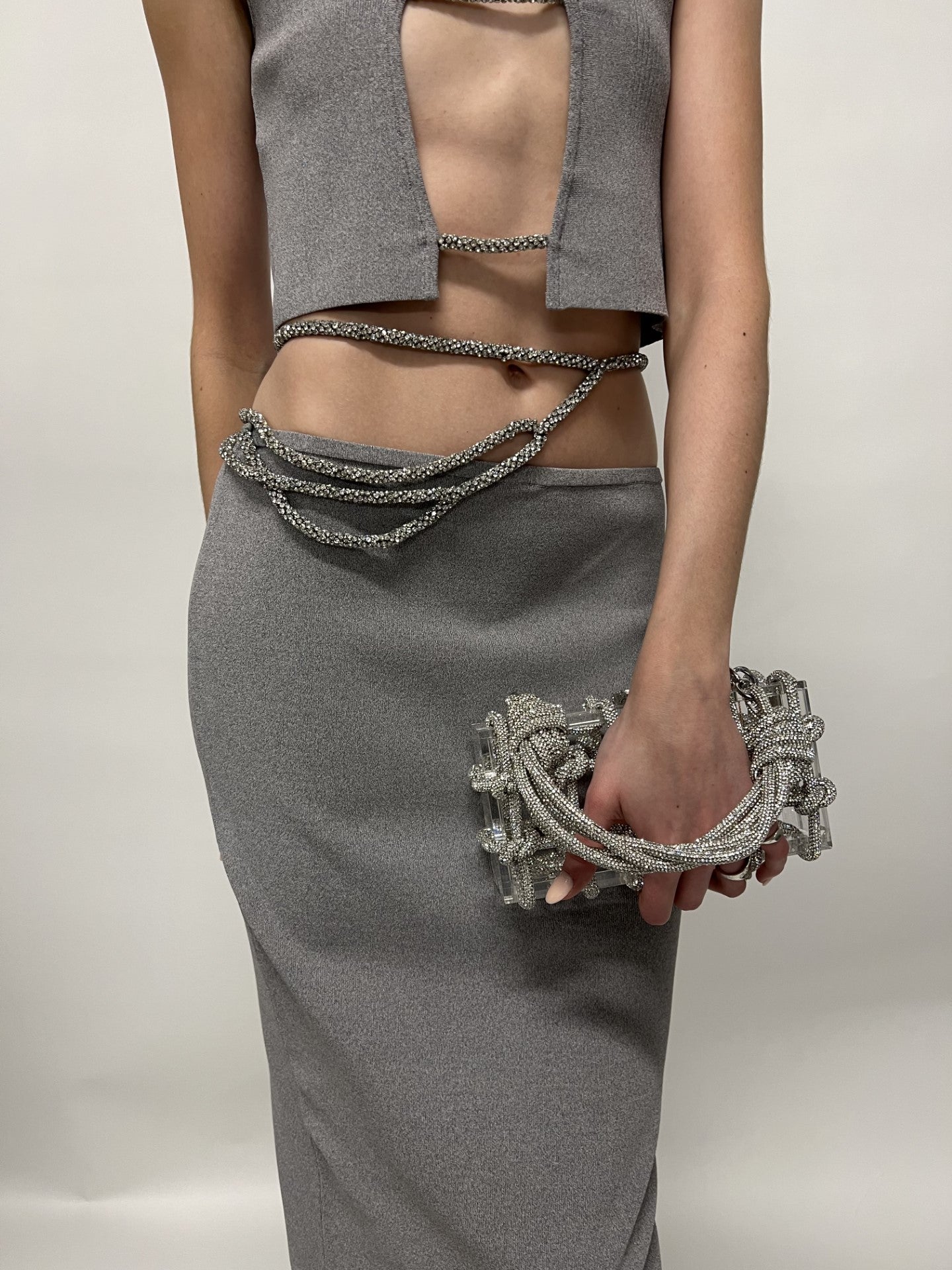 Crop top in maglia stretch con cristalli decorativi e cut-out CHRISTOPHER  ESBER da donna