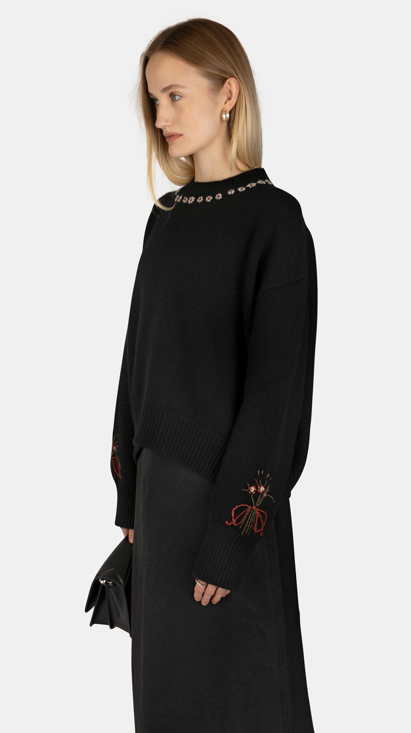 Ljusnan Embroidery Isabella Sweater Black