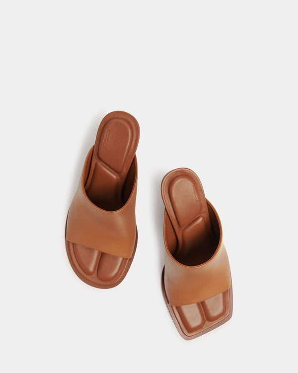 Les Mules Rond Carré Brown