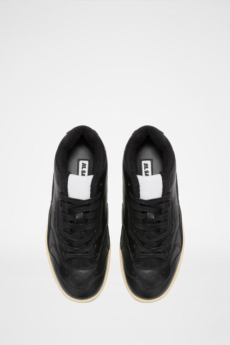 Low Top Sneaker Black
