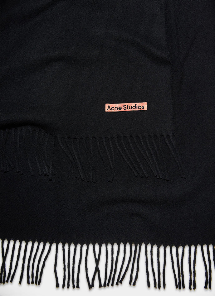 Wool Fringe Scarf Black